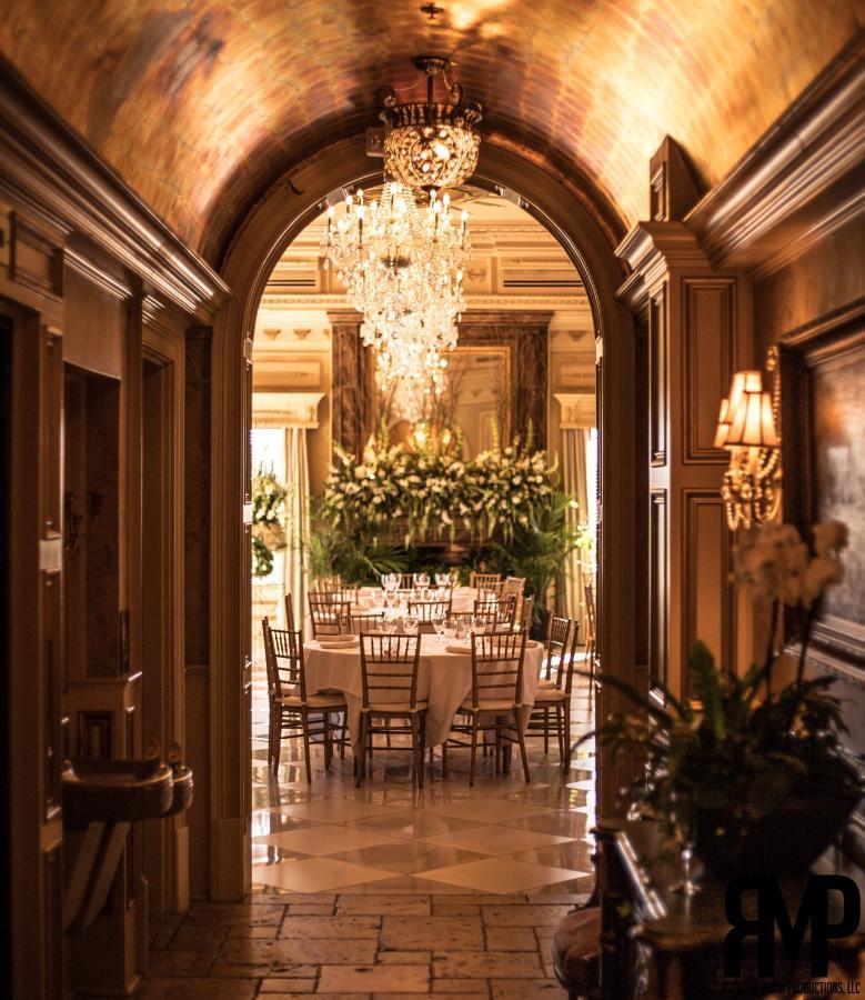 Hotel Kentucky Castle Versailles Exteriér fotografie